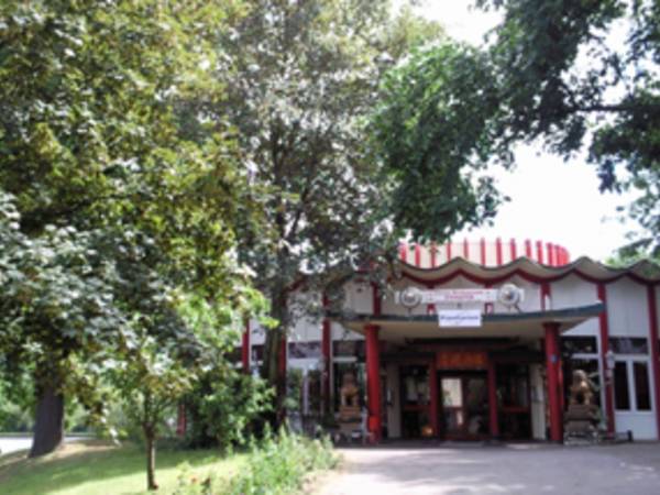 aussenansicht1 &copy; Sternfreunde Planetarium